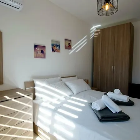 Pc 1 - Palm Court Мсида